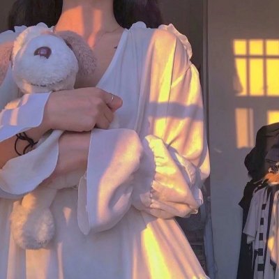 不装了,我比英雄还强